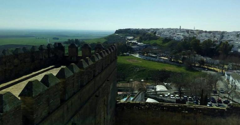 765-399_ay4Hxa6QEEQphi9wwyWght0czYJVzHzd