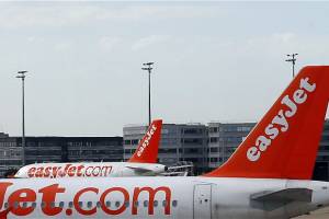 Великобритания: Пассажирам easyJet придётся регистрироваться самим 