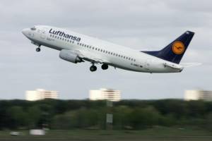 Германия: Lufthansa вводит плату за бронирование мест в самолёте