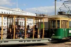 Финляндия: Хельсинки запускает на линию 100-летний трамвай