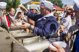 Ростов приглашает 20 мая на Великую уху и День города