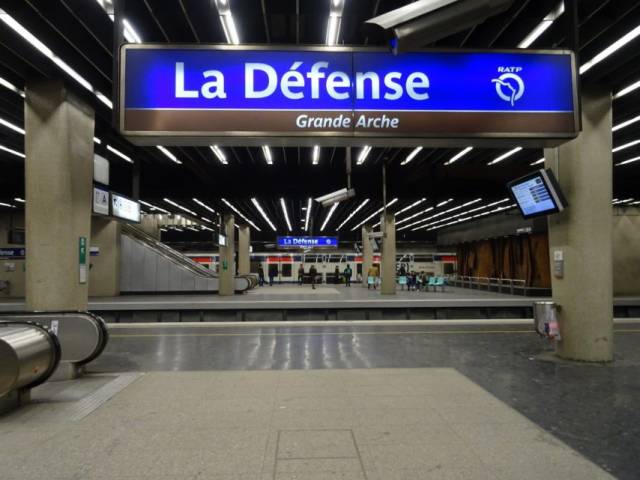 Отпуск, турагентство, Глобальная стройка в Париже: осторожно, двери закрываются, Коломна Глобальная стройка в Париже: осторожно, двери закрываются, Туристам Коломны, виза автобус