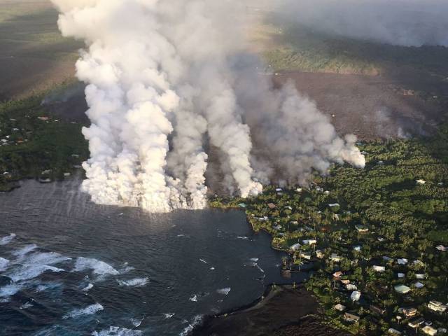 Вулкан на Гавайях продолжает напрягать туристов, Туристам Коломны, США Отдых 