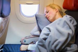 Эксперты раскрыли несколько секретов, чтобы выспаться в самолете