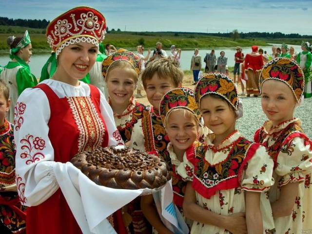 Отпуск, турагентство, В Пошехонье под Ярославлем проверят силу русских обычаев, Коломна В Пошехонье под Ярославлем проверят силу русских обычаев, Туристам Коломны, фестиваль Туризм автобус