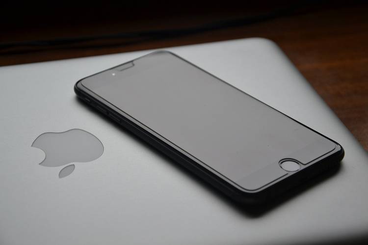 Apple вÑлед за Samsung попал под запÑÐµÑ Ð½Ð° ÑейÑаÑ
кÑÑпнÑÑ
авиакомпаний Â