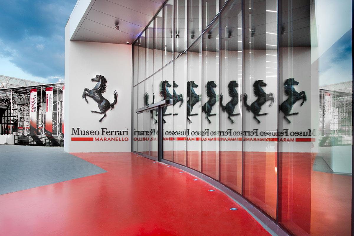 Феррари тур