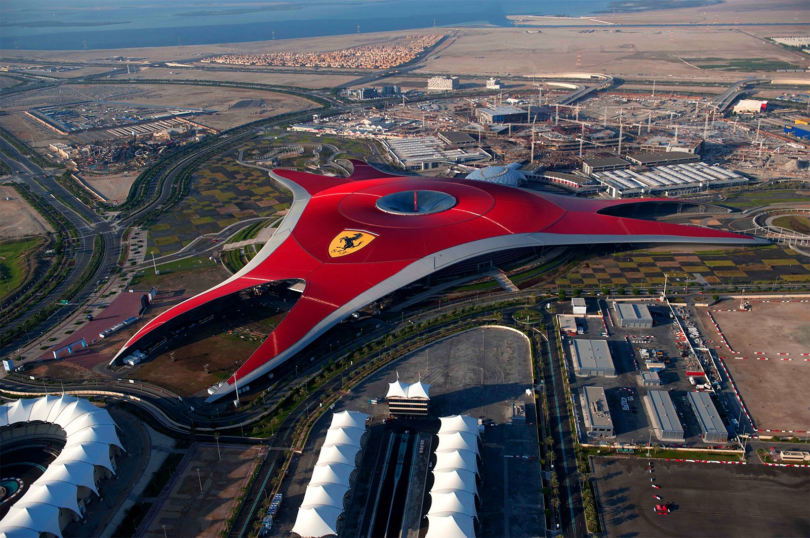 Экскурсия в Ferrari World