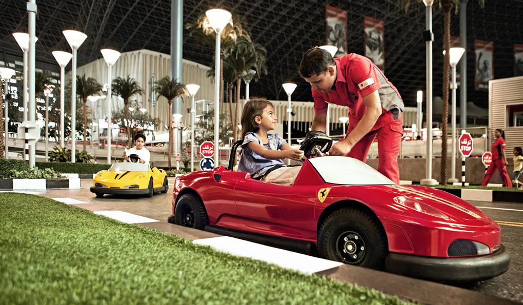Экскурсия в Ferrari World