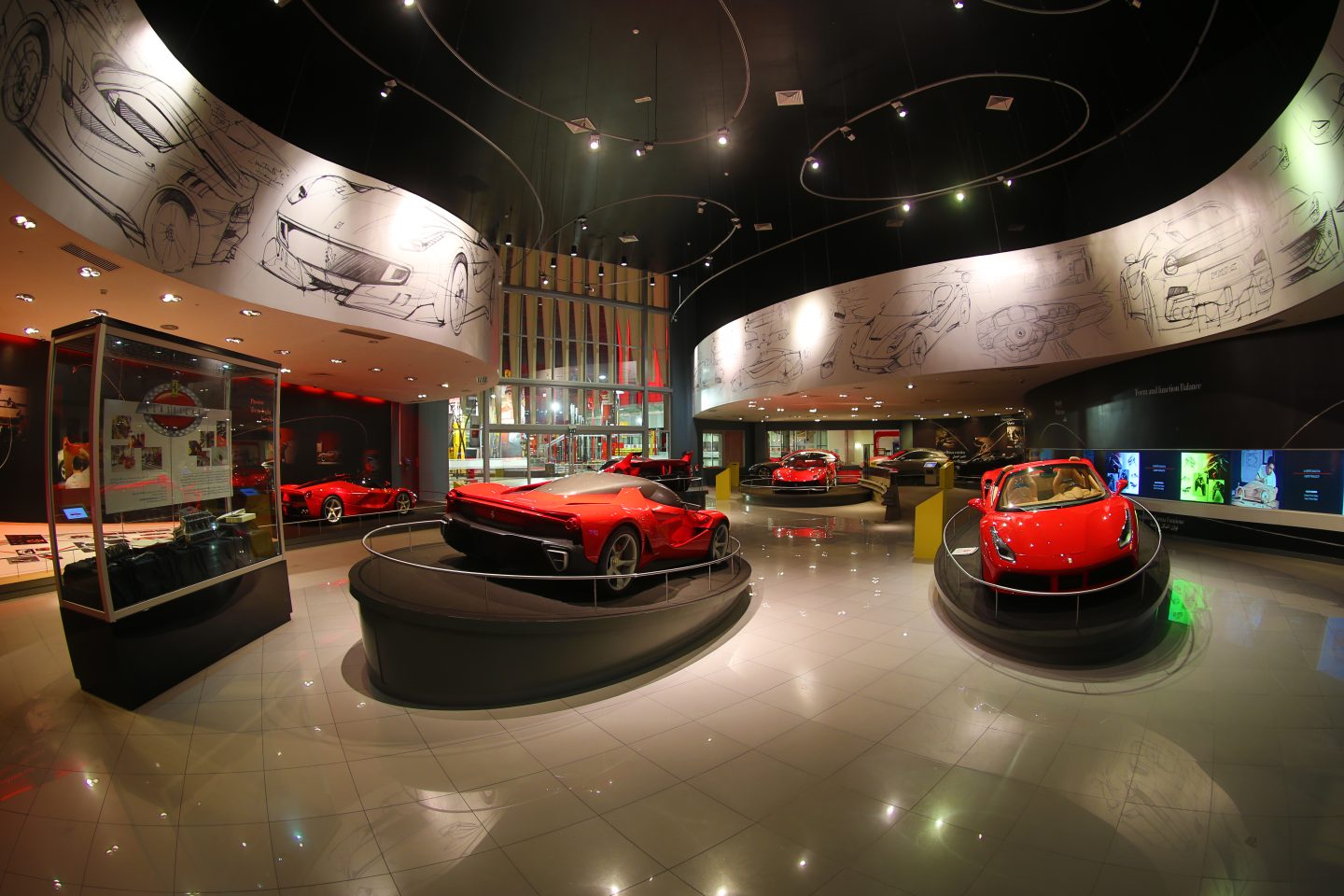 Экскурсия в Ferrari World