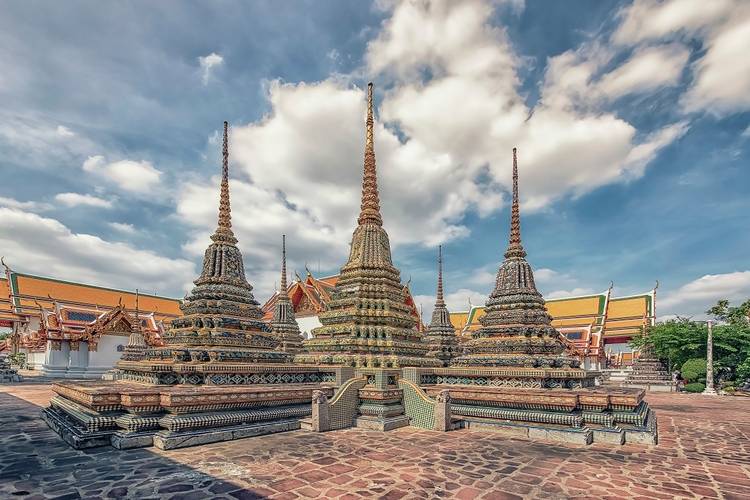 Wat Pho temple in Bangkok (храм Лежащего Будды)