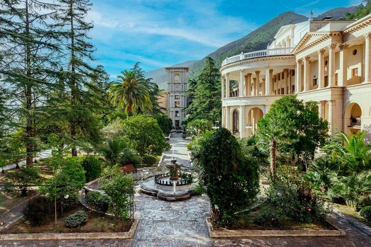 Amra Park-Hotel & Spa 5*, Гагра