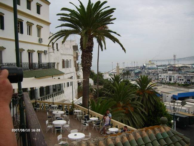 Вид на порт с балкона отеля "Континенталь"