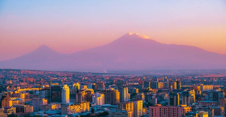  Армения