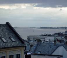 Вид на Норвежское море из номера в отеле