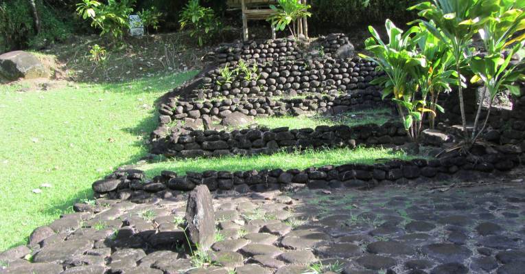  Алтарь жертвоприношения в глубине Таити