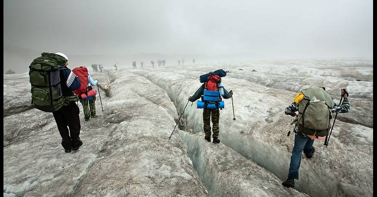  Загадочные борозды на ледяном озере Джкиуганкез, 3400м