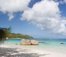 Anse Lazio, (Праслин)