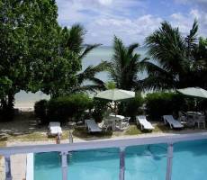 Вид с балкона отеля Palm Beach, бухта Grand Anse, о.Праслин