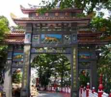 Вход в Haw Par Villa