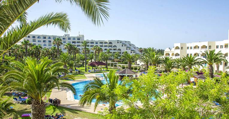  Holiday village Manar