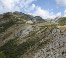 Старый город у подножия горы Румия