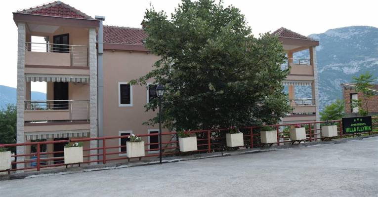  Villa Illiryk