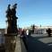 Воспитание на Карловом мосту