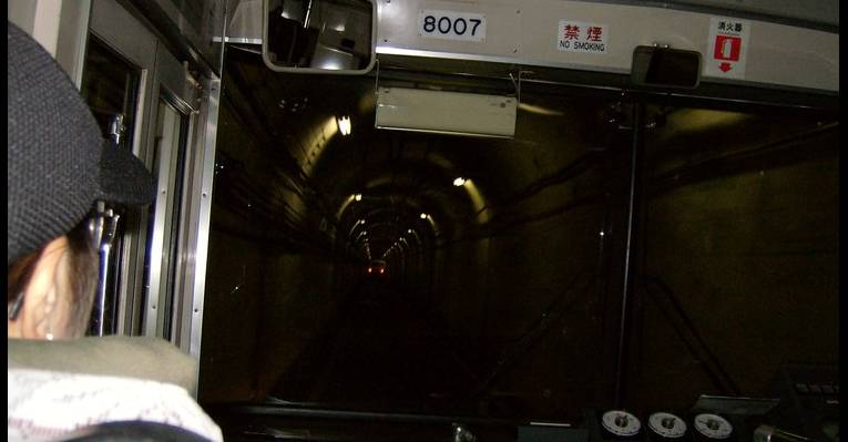 В тоннеле
