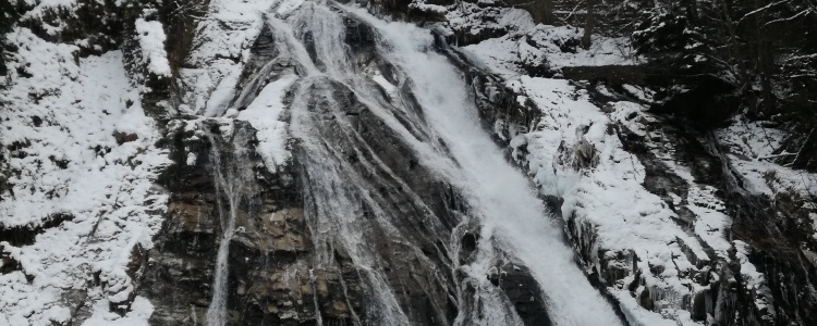 знаменитый водопад в Бад Гастайне