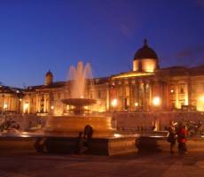 Trafalgar square in the night