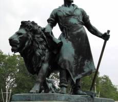 Памятник королеве Виктории