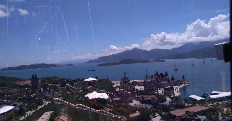  Vinpearl Land