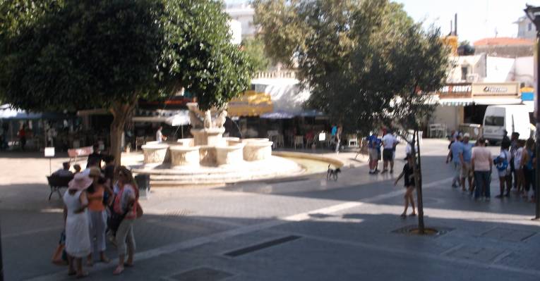  Ираклион фонтан на Львиной площади