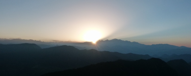Рассвет в Гималаях