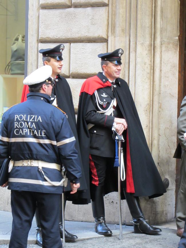Римская полиция