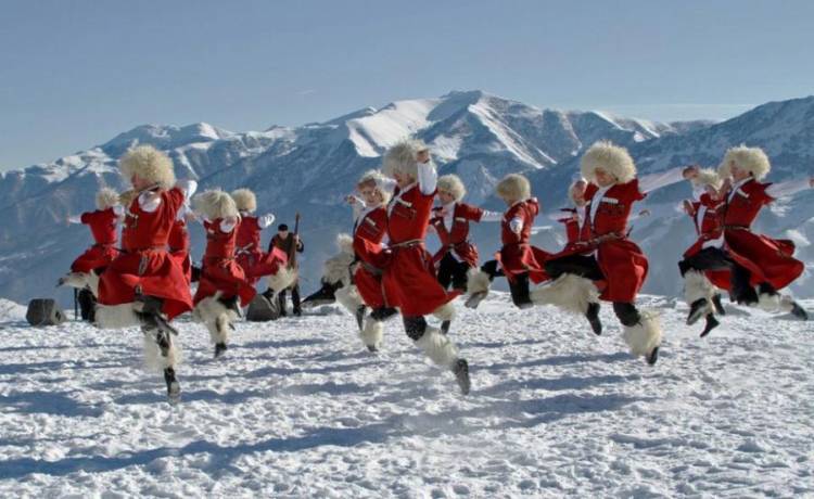 Зажигательный грузинский танец