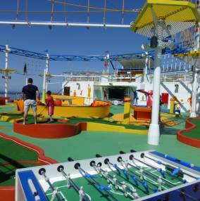 Carnival Breeze