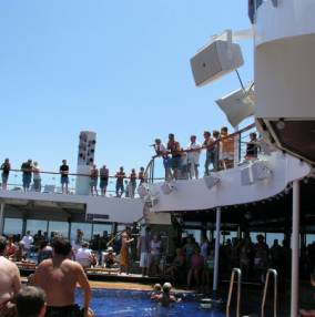 Carnival Valor
