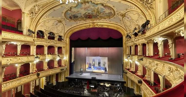 Opernhaus