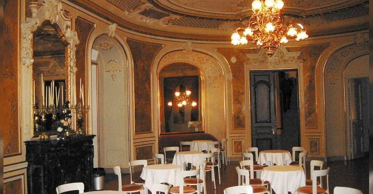 Opernhaus