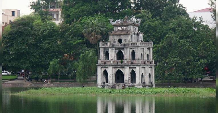 Храм Ngoc Son Temple