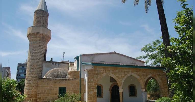 Мечеть Байрактар