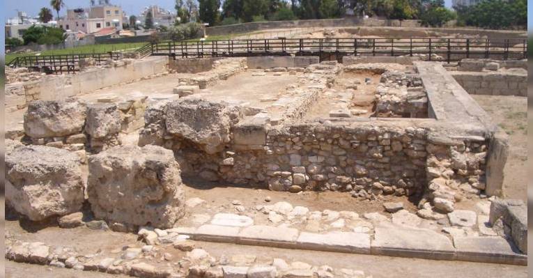 Руины античного города Китион