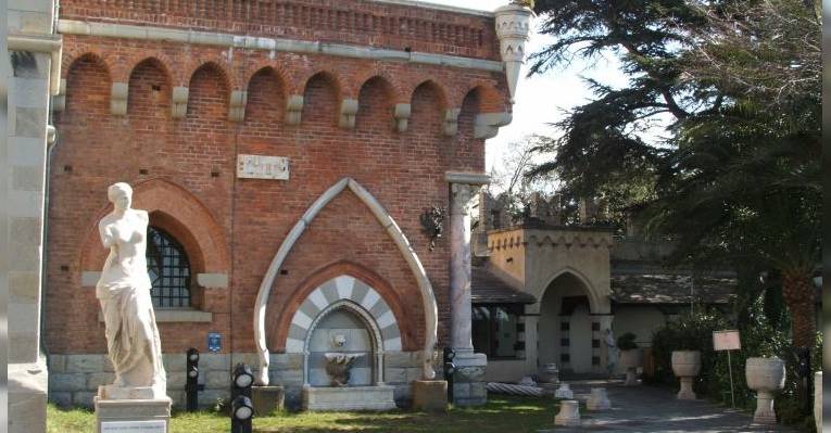 Замок капитана Д'Альбертиса
