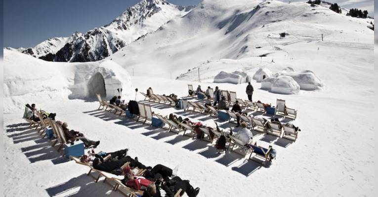 Архитектурный ансамбль White Lounge