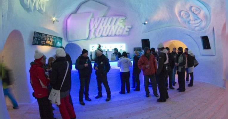 Архитектурный ансамбль White Lounge