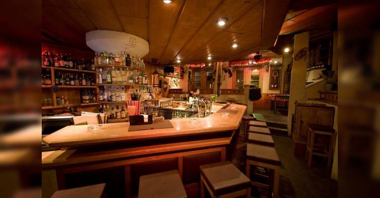Бар Ginhouse