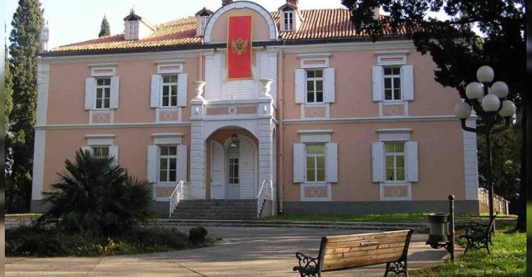 Галерея искусств Петровича
