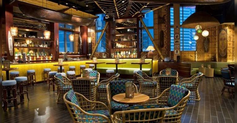 Ресторан Trader Vic's (Торговец Вик)